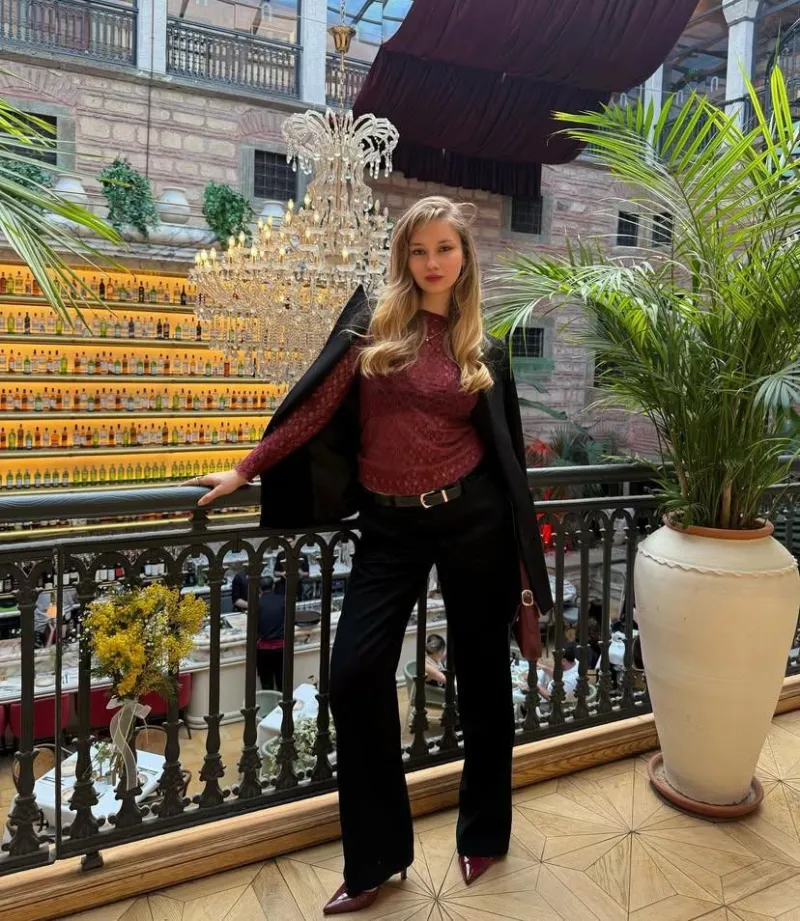 Beyza | Stand Hostesi